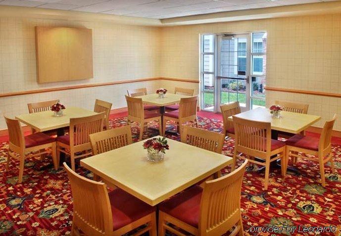 מאונט לאורל Residence Inn Mt. Laurel At Bishop'S Gate מסעדה תמונה