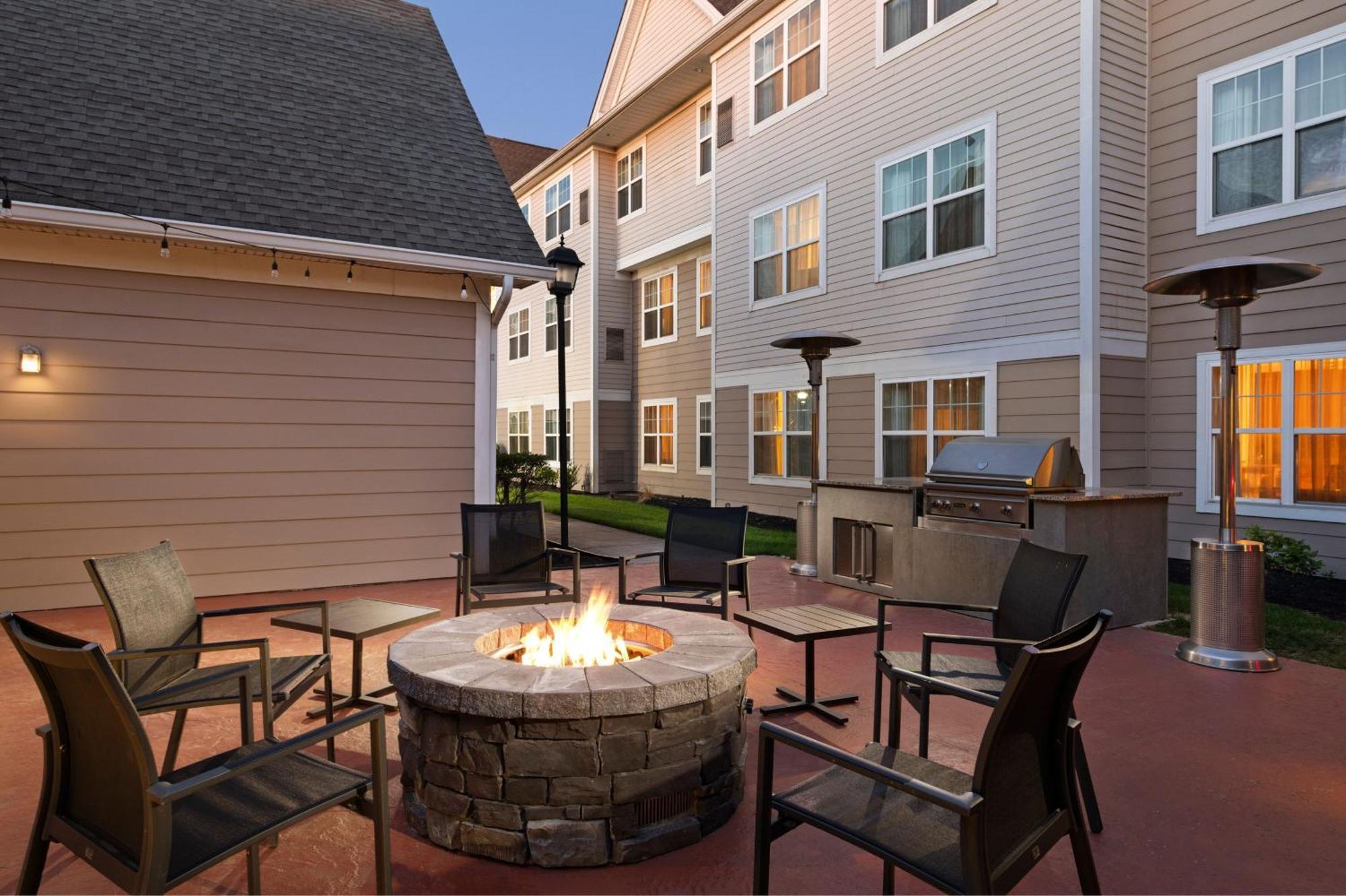 מאונט לאורל Residence Inn Mt. Laurel At Bishop'S Gate מראה חיצוני תמונה